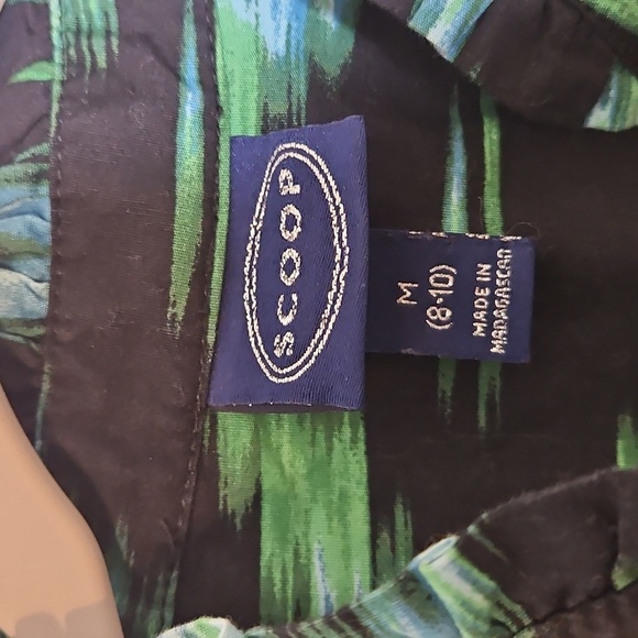 Chic Asymmetrical Dress in Green and Black - Picture 2 of 8